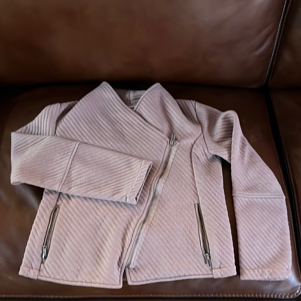 BB Dakota size small jacket